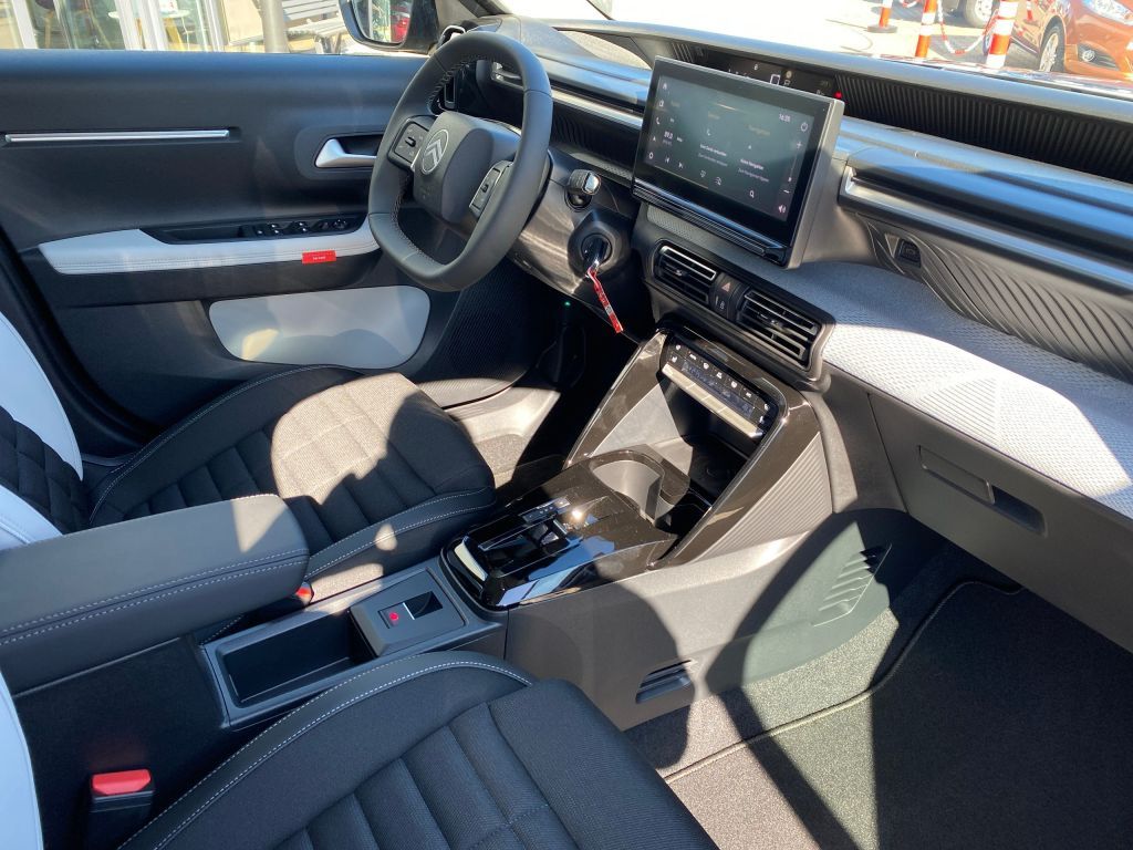 Fahrzeugabbildung Citroën C3 Aircross Hybrid Automatik 145 MAX *Winterpak*