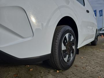 Bild 7 Ford Transit Custom PHEV 320 L1 Trend FWD Navi Apple