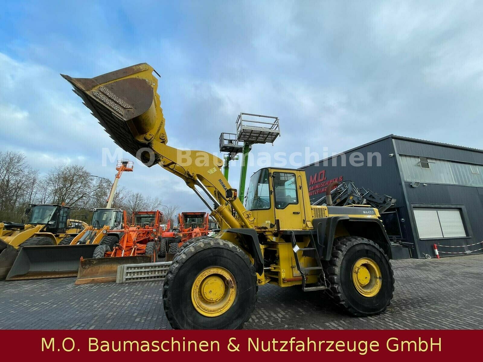 Fahrzeugabbildung Komatsu WA 420-3H / AC / ZSA / Waage /