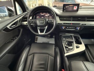 Audi Q7 - 7