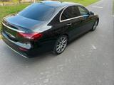 Mercedes-Benz E 220 AMG line - mit Diesel-Antrieb: Alcantara, Ambiente-Beleuchtung, Limousine