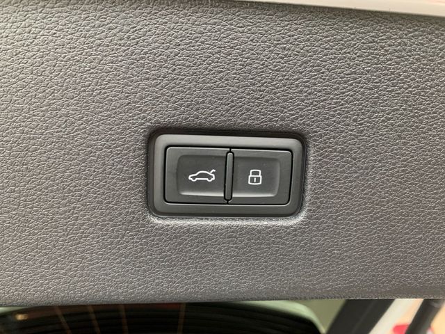 RSQ8 PERFORMANCE QU PANO+HUD+OPTIK+LUFT+KERAMIK