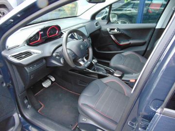 Bild 8 Peugeot 2008 Allure