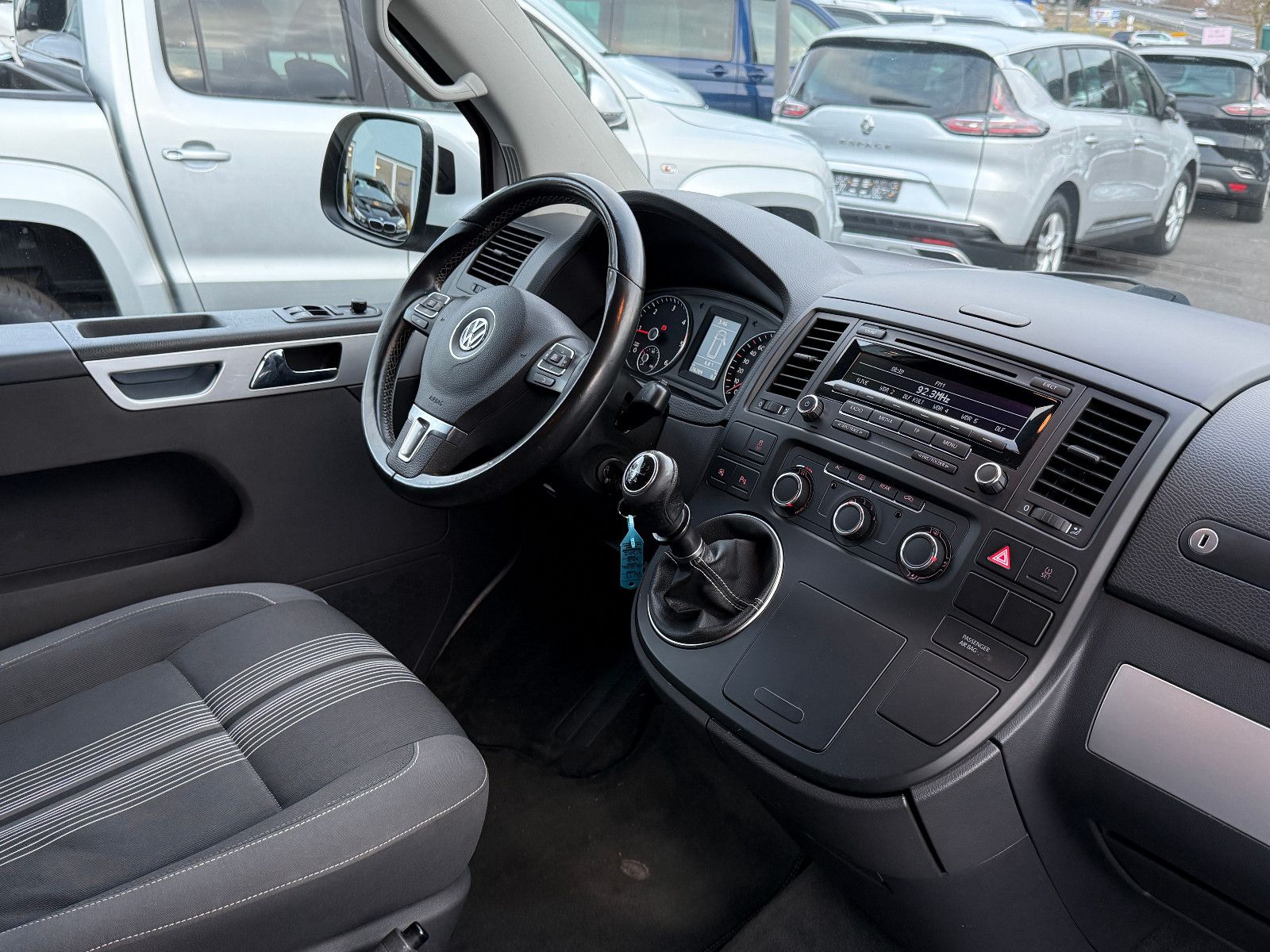 Fahrzeugabbildung Volkswagen T5 Multivan Edition 25 DAB GRA Side-Assist PDC