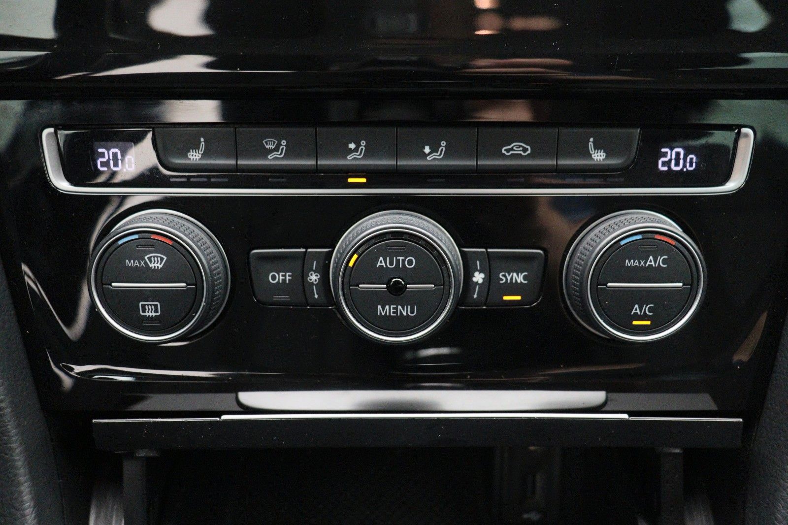 Fahrzeugabbildung Volkswagen Golf VII Variant 1.6 Allstar BMT