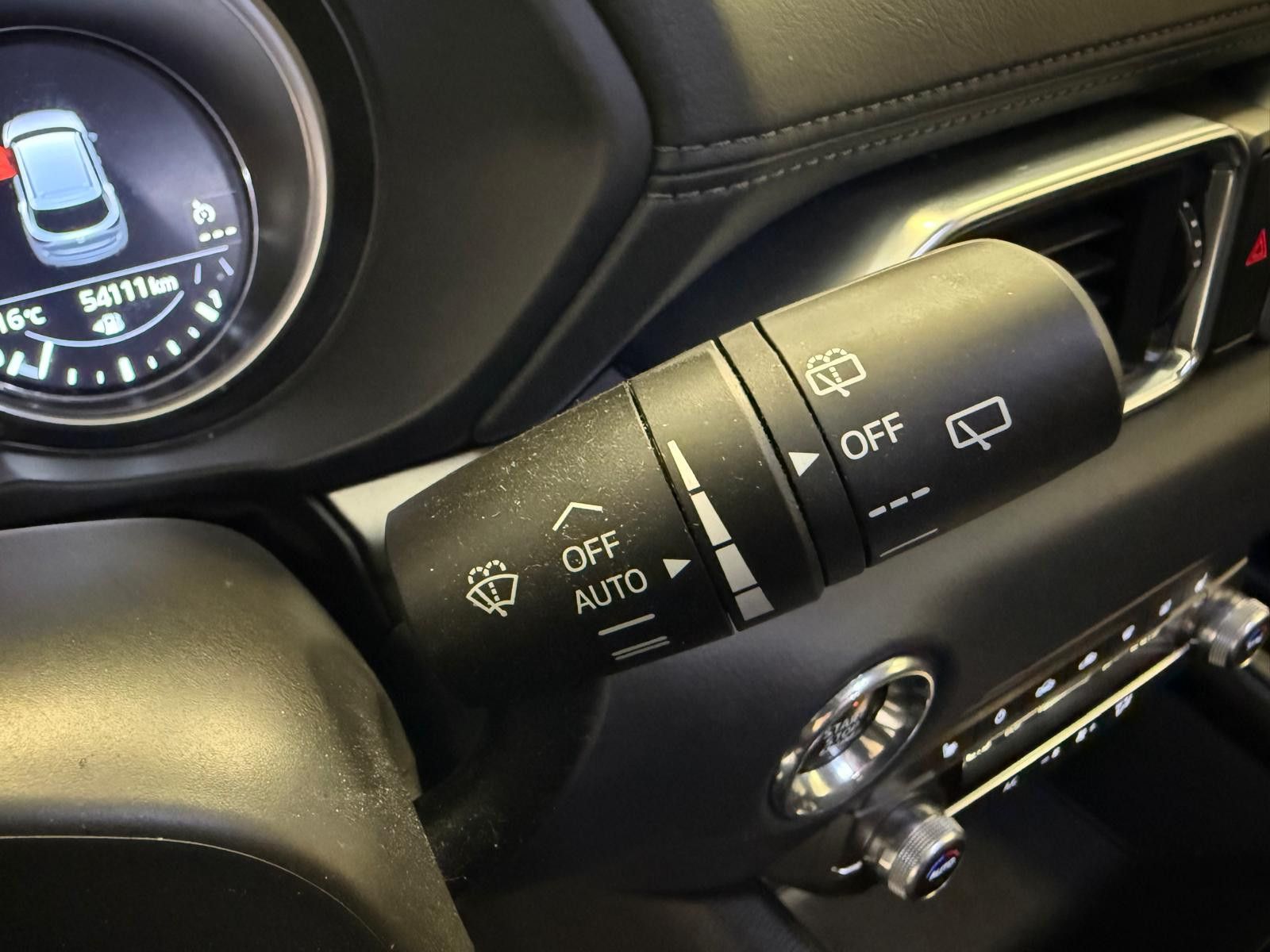 Fahrzeugabbildung Mazda CX-5 Edition 100 AWD/ SCHECKHEFT/AHK/8.FACH