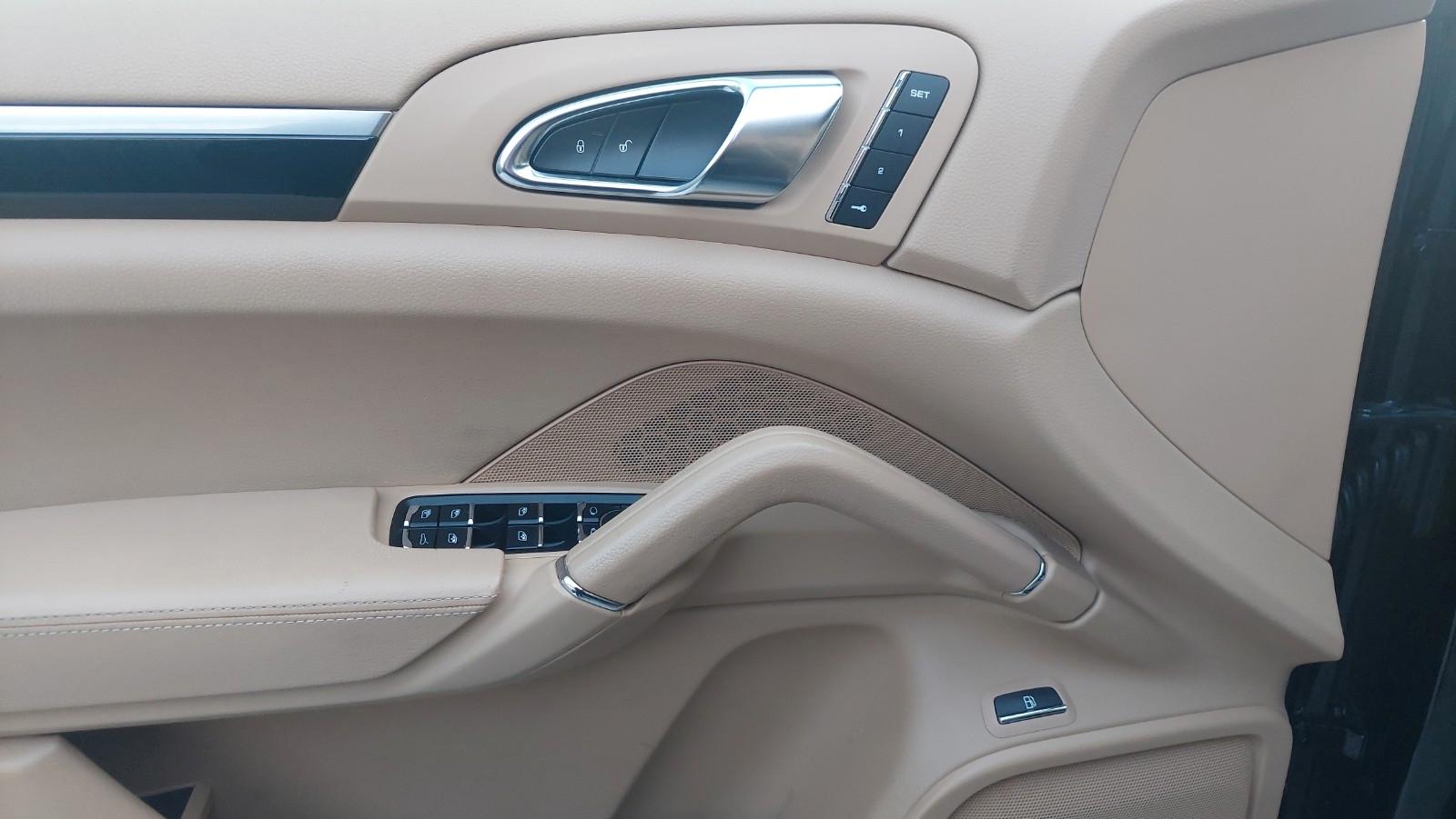Porsche Cayenne S E-Hybrid
