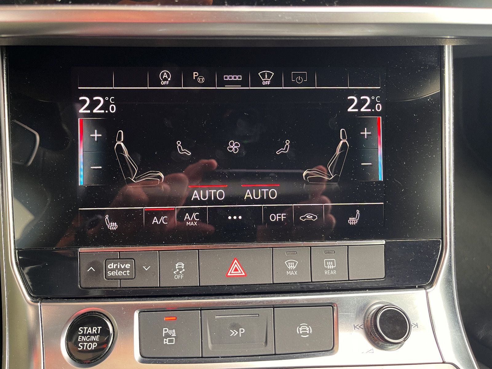 Fahrzeugabbildung Audi A6 Avant 40 TDI quattro sport S-line