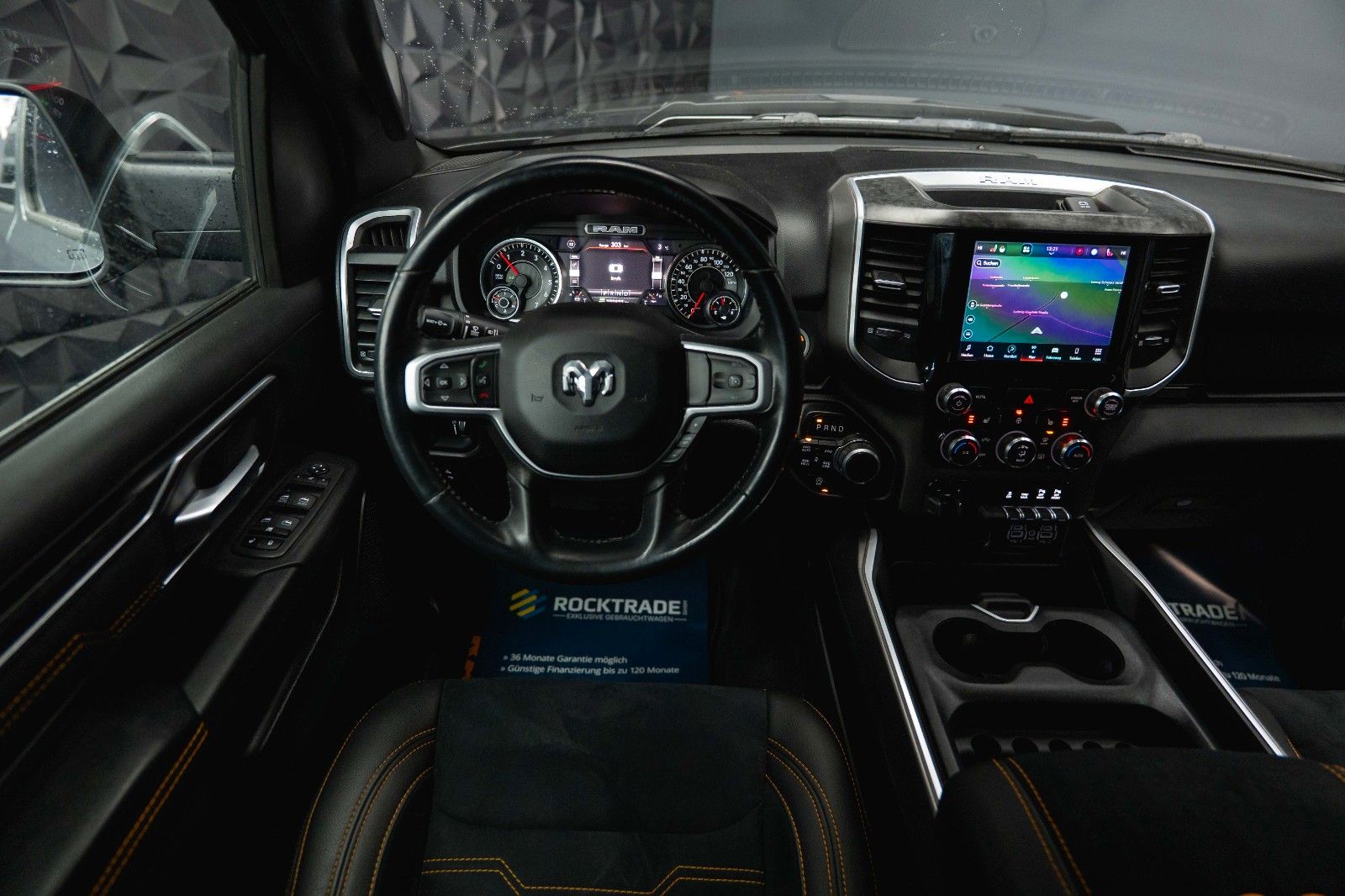 Fahrzeugabbildung Dodge RAM 5.7 V8 HEMI 4x4 OFFROAD Night-Paket *LED*19%