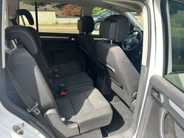 Volkswagen Touran - 7