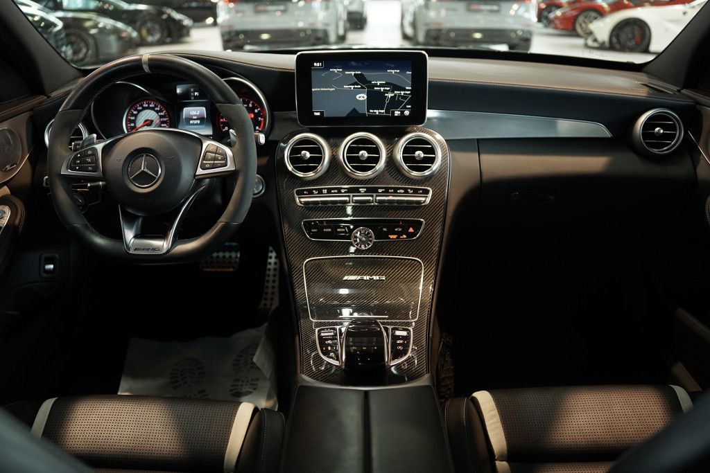 Mercedes Benz C 63 Amg