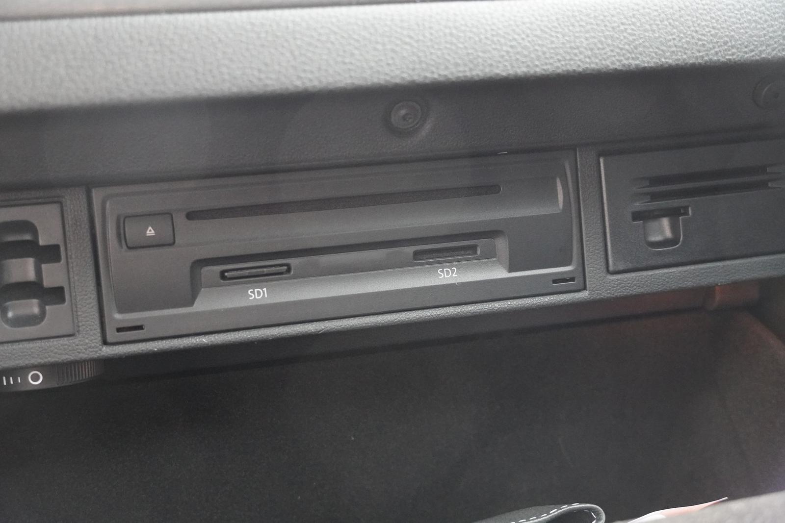 Volkswagen Golf VII 2.0 GTI Performance DSG LED Navi ACC