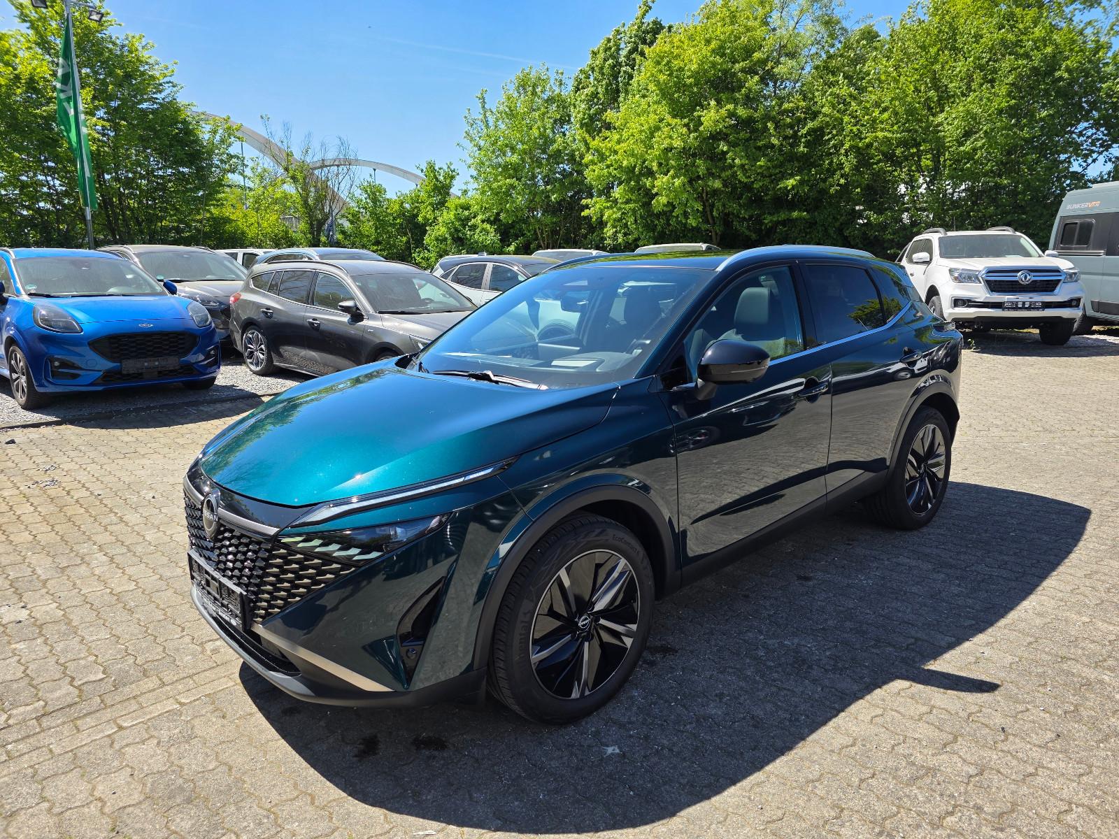 Nissan Qashqai 1.3 DIG-T MHEV TEKNA black ACC 360º