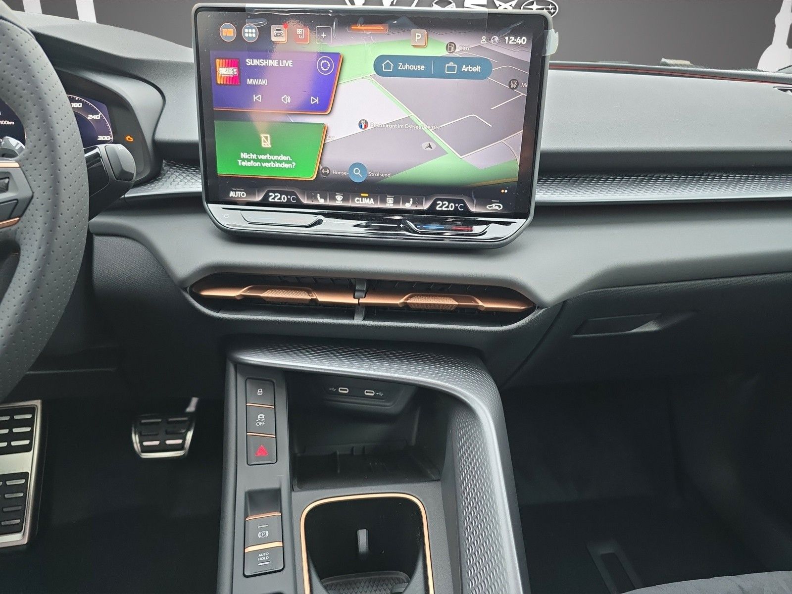 Fahrzeugabbildung CUPRA Terramar 1.5 eTSI DSG SENNHEISER/NAV/LED/ACC/TOT