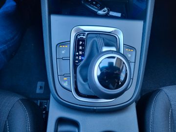 Fahrzeugabbildung Hyundai Kona (MJ23) 1.6 GDi Hybrid DCT TREND SHZ LHZ