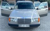 Mercedes-Benz Mercedes W124 230 Automat alte DIN Kennzei... - Mercedes-Benz: Alt