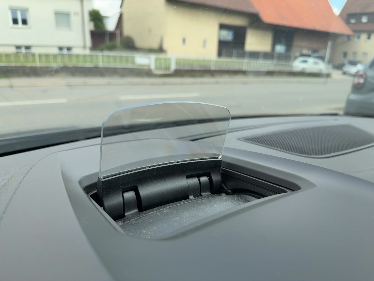 Fahrzeugabbildung Renault Megane R.S. LINE TCe 160 EDC Head-Up SHZ