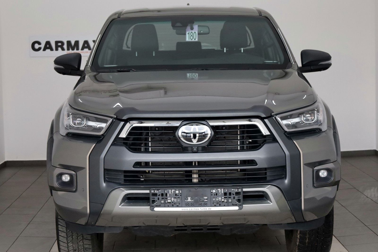 Fahrzeugabbildung Toyota Hilux Double Cab Invincible,ACC,Nav,AHK,Garantie