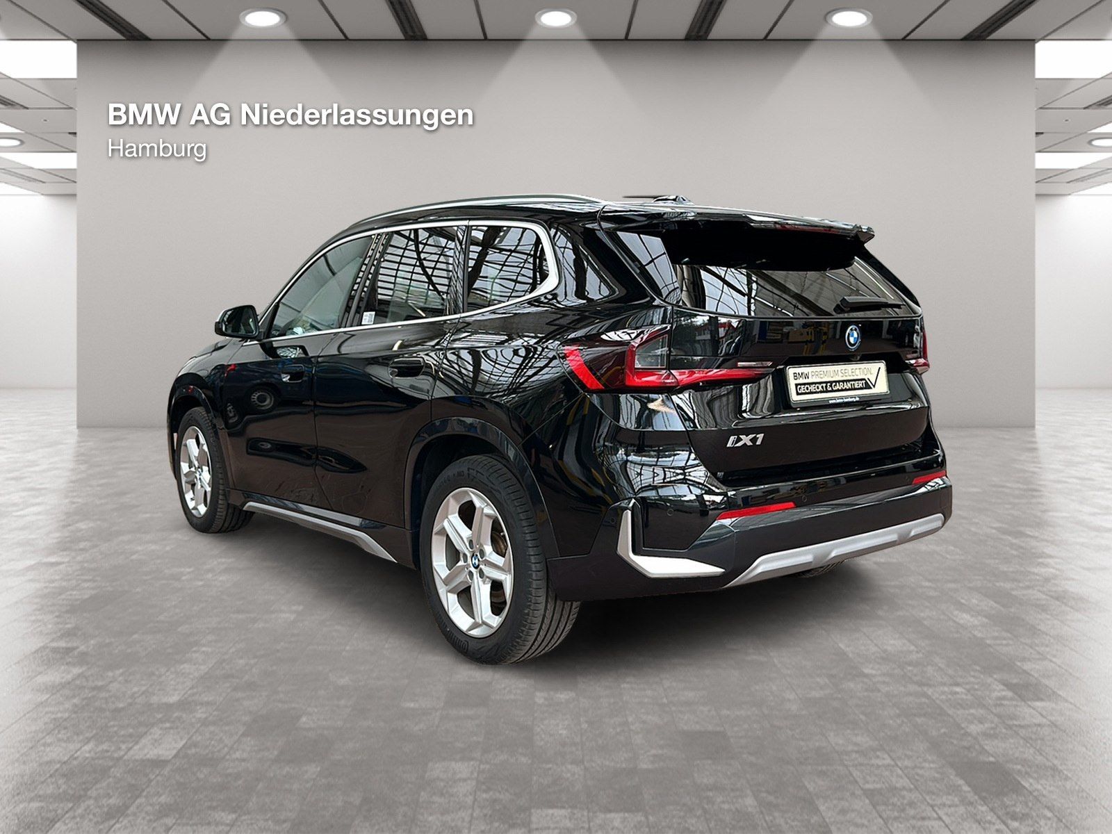BMW iX1 xDrive30 AHK Driv.Assist.Prof Harman K LED foto 3