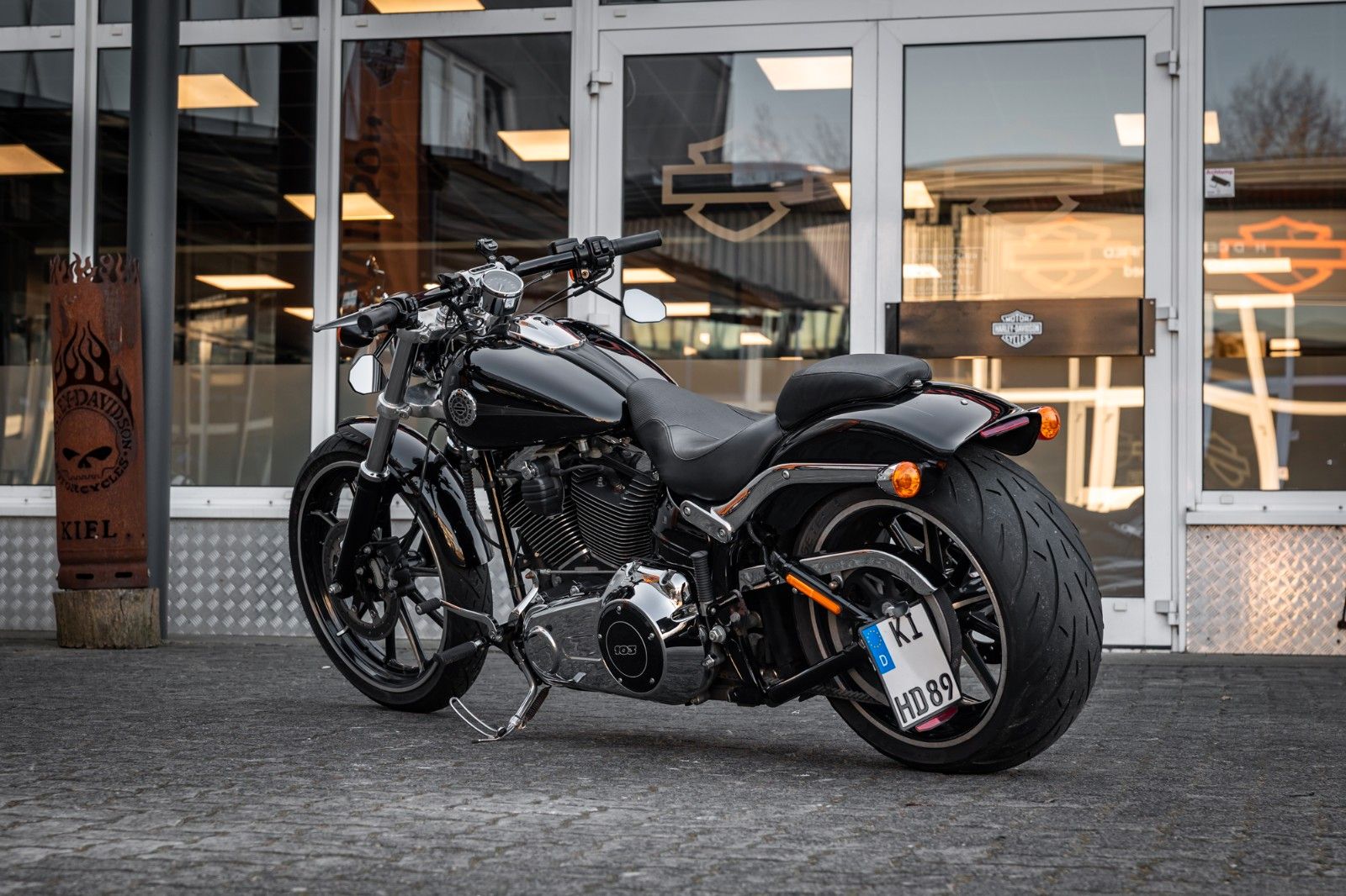 Fahrzeugabbildung Harley-Davidson Breakout 103 FXSB- Kesstech -