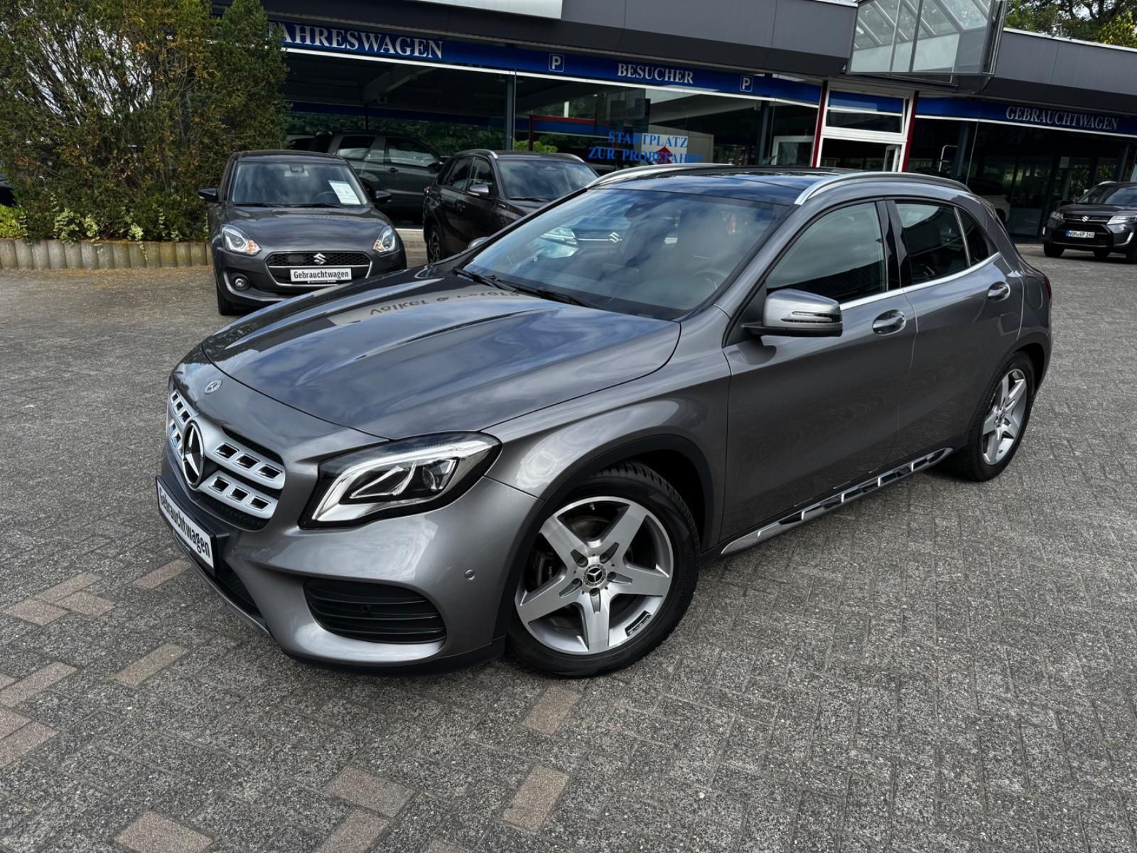 Mercedes-Benz GLA 180 AMG-Line *Panorama-Dach *LED