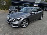 Mercedes-Benz GLA 180 AMG-Line *Panorama-Dach *LED - : Geländewagen, Panorama Dach