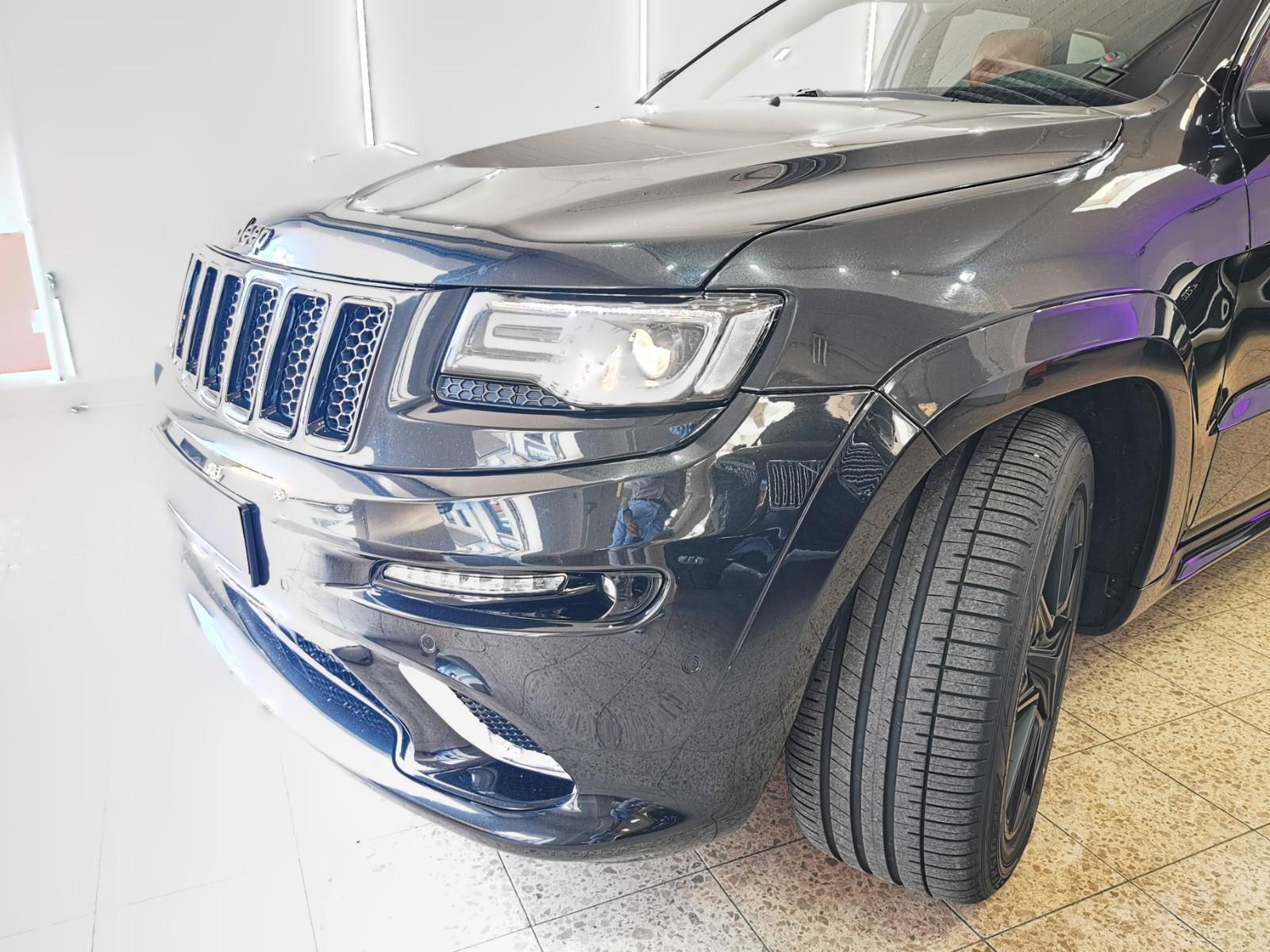 Jeep Grand Cherokee SRT 6.4 V8 HEMI 468 ch • 4x4 • Skyhook • Harman Kardon • Toit Panoramique