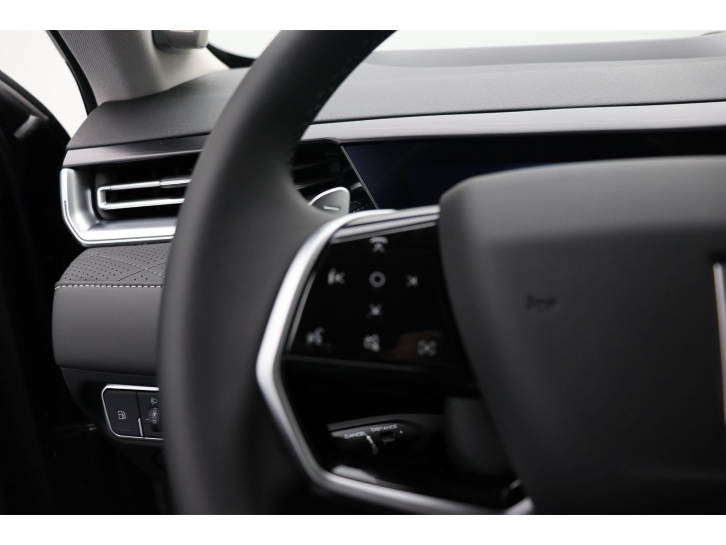 Fahrzeugabbildung GWM Wey 03 2.0 Premium PHEV 360 Kamera Elektr. Heckk