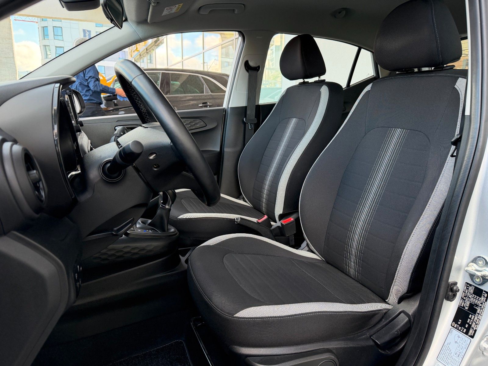 Fahrzeugabbildung Hyundai i10 Trend 84PS Automatik/PDC/SHZ!