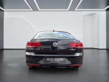 Volkswagen Passat - 4