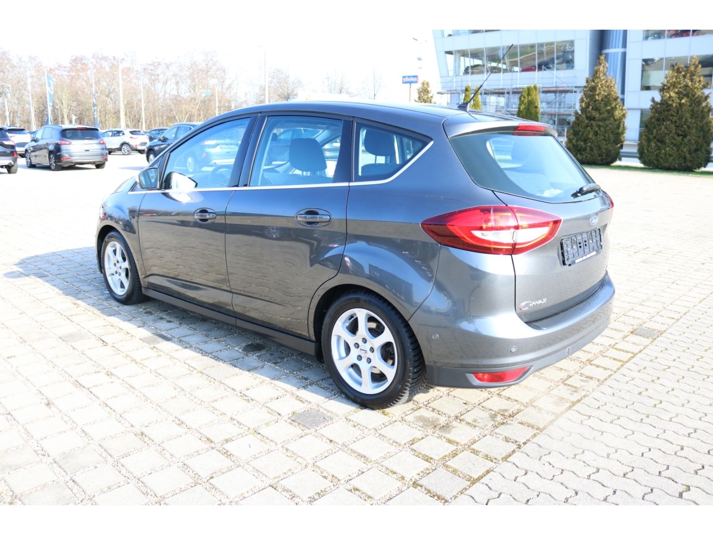 Fahrzeugabbildung Ford C-Max Titanium 1.0 EcoBoost