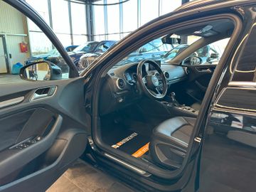 Audi A3 Sportback 30 TFSI design *2. Hand*Klima*Navi*