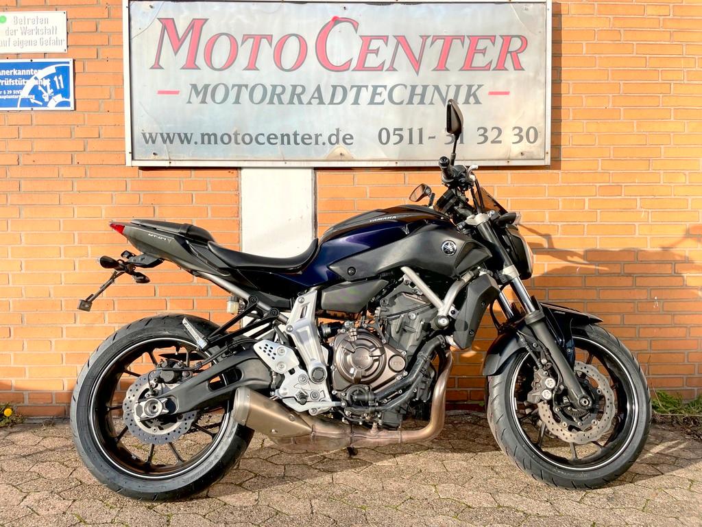 Yamaha MT-07 ABS -- Inspektion + Reifen NEU, Extras --