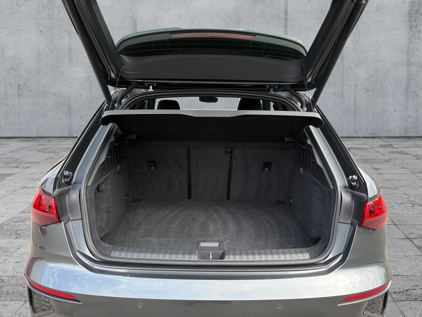Audi A3 Sportback 40 TDI QU S-LINE MATRIX PANO B&O 18 foto 14