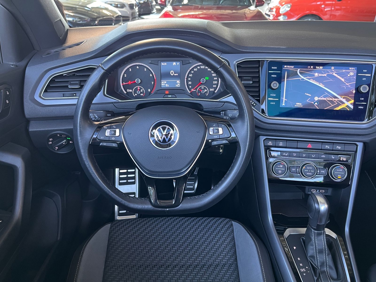 Fahrzeugabbildung Volkswagen T-Roc Cabriolet  R-Line Black ACC LED NAV RFK