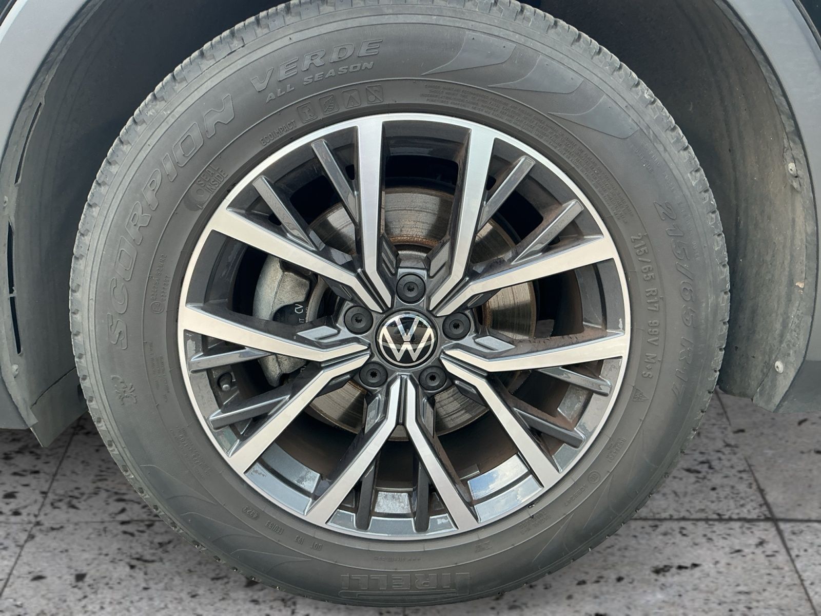 Volkswagen Tiguan - Bild 8