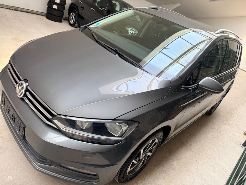 Image of Volkswagen Touran
