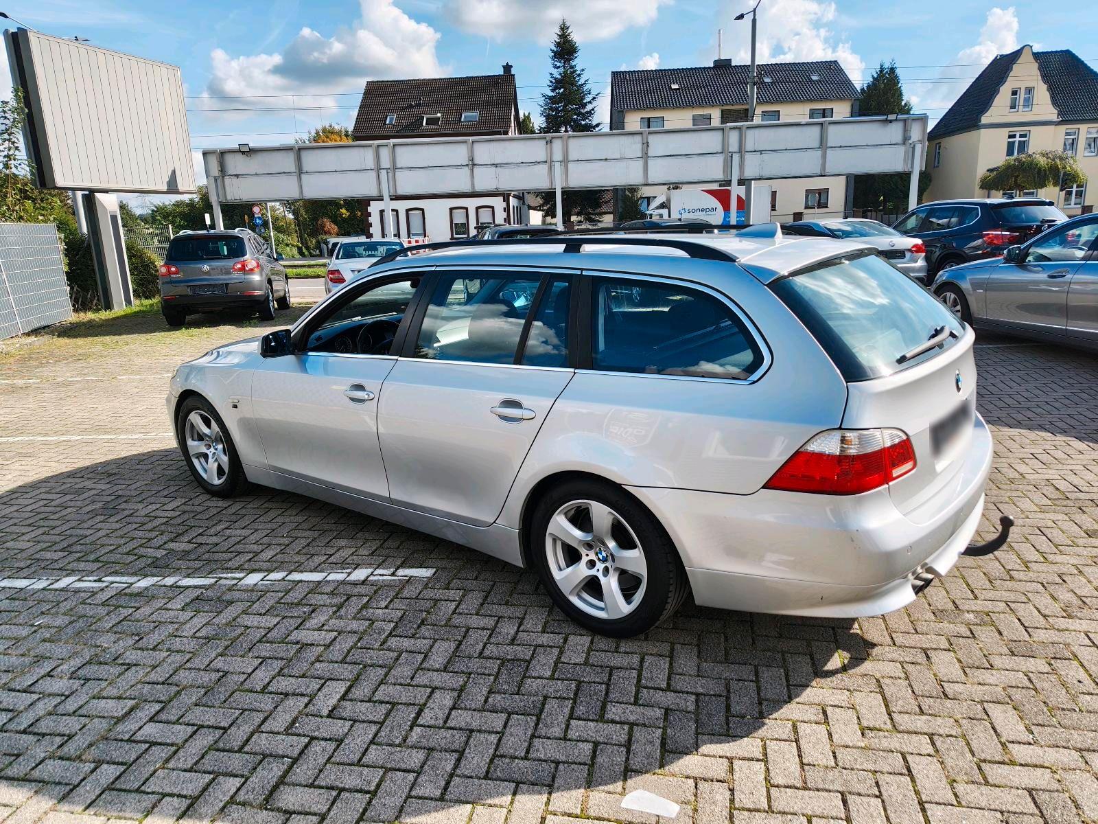 BMW 525