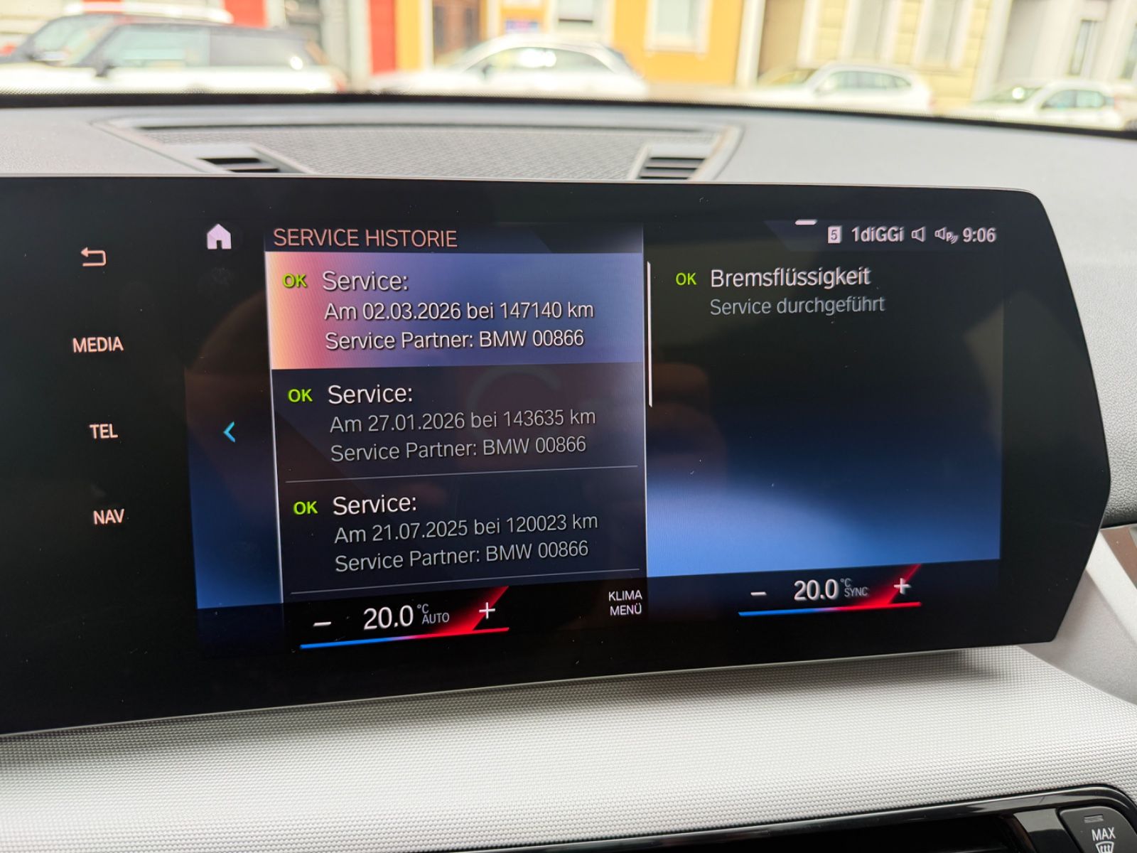 Fahrzeugabbildung BMW X1 23 d xDrive PANO TOTWINKEL KAMERA LEDER LED
