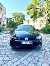 Volkswagen Golf DSG GTI facelft. Sitzh. CarPlay TÜV ALU - Privatanbieter Berlin gebraucht