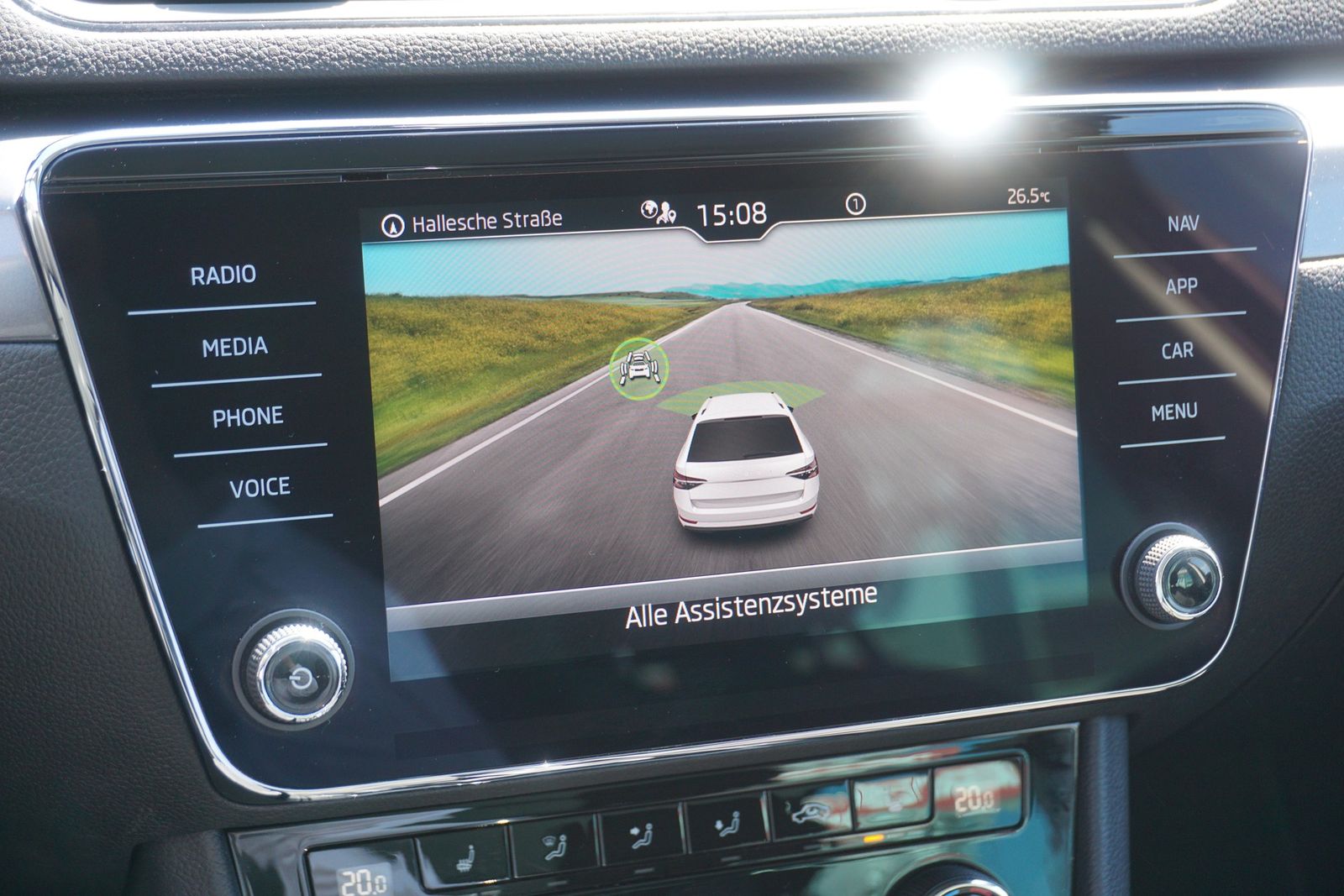 Skoda Superb Combi 1.5 TSI Active LED Navi Sitzheizung foto 15