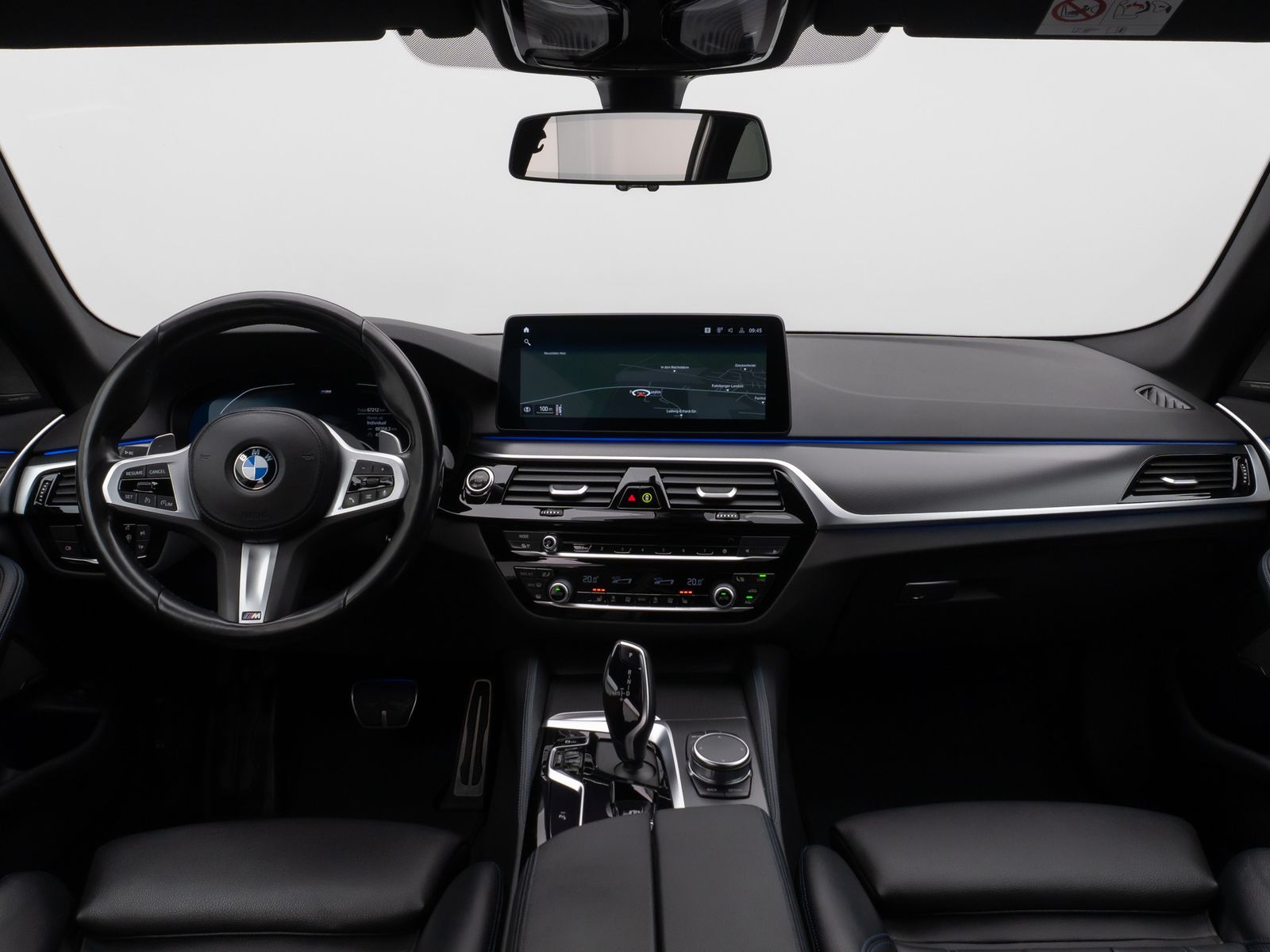 Fahrzeugabbildung BMW 530d M Sport Kamera HUD DAB H/K Komfort Alarm