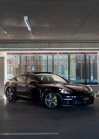 Porsche Panamera 4 E-Hybrid Platinum Edition - PAW inkl.