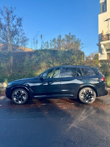 BMW iX3 IMPRESSIVE | M Sport | HUD | AHK | H&K