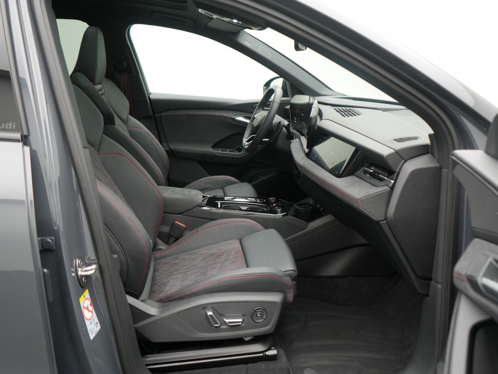 Audi SQ6 e-tron - Bild 14