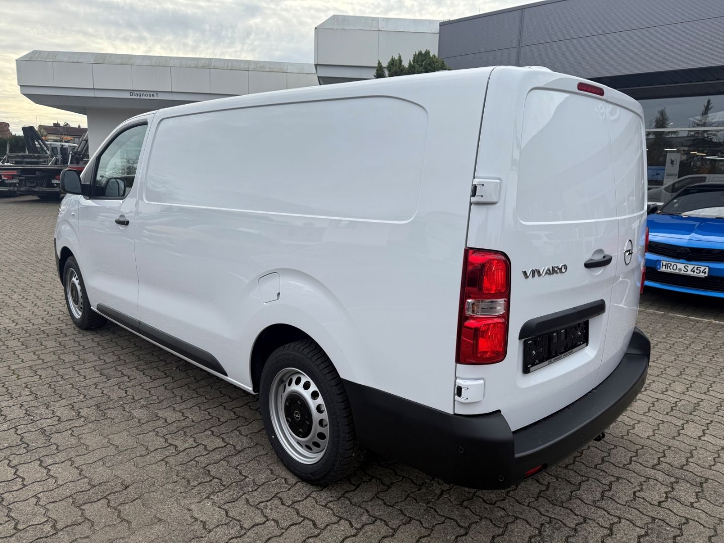 Fahrzeugabbildung Opel Vivaro Opel Kasten XL LED+AHK+Laderaumschutz