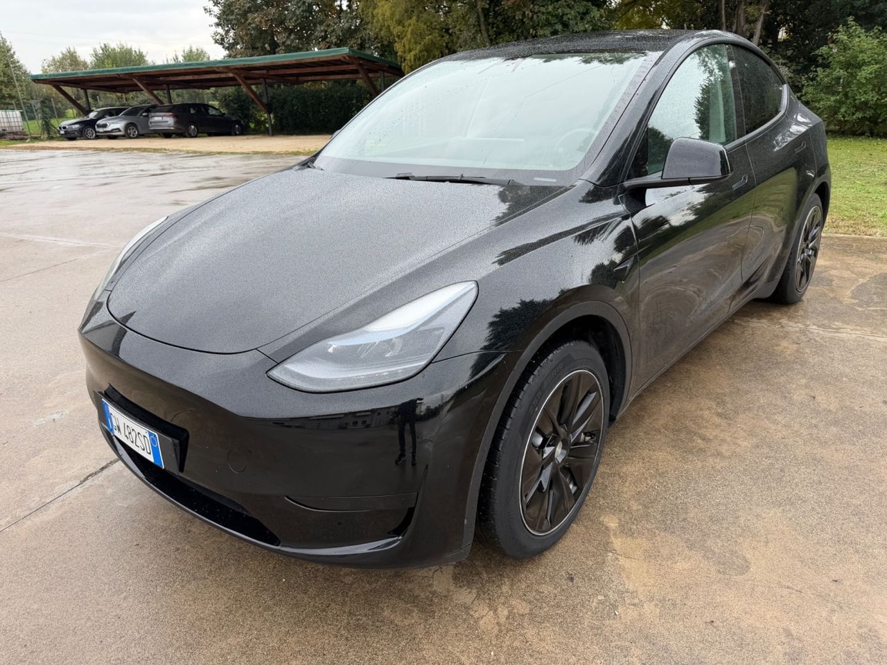 Other Tesla Model Y imagem 2