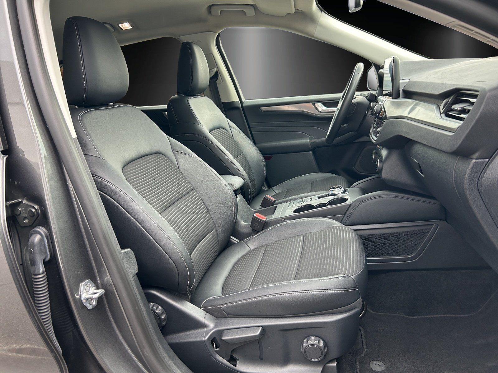 Fahrzeugabbildung Ford Kuga 2.5 PHEV Titanium X Aut./LED/KAMERA/NAVI/