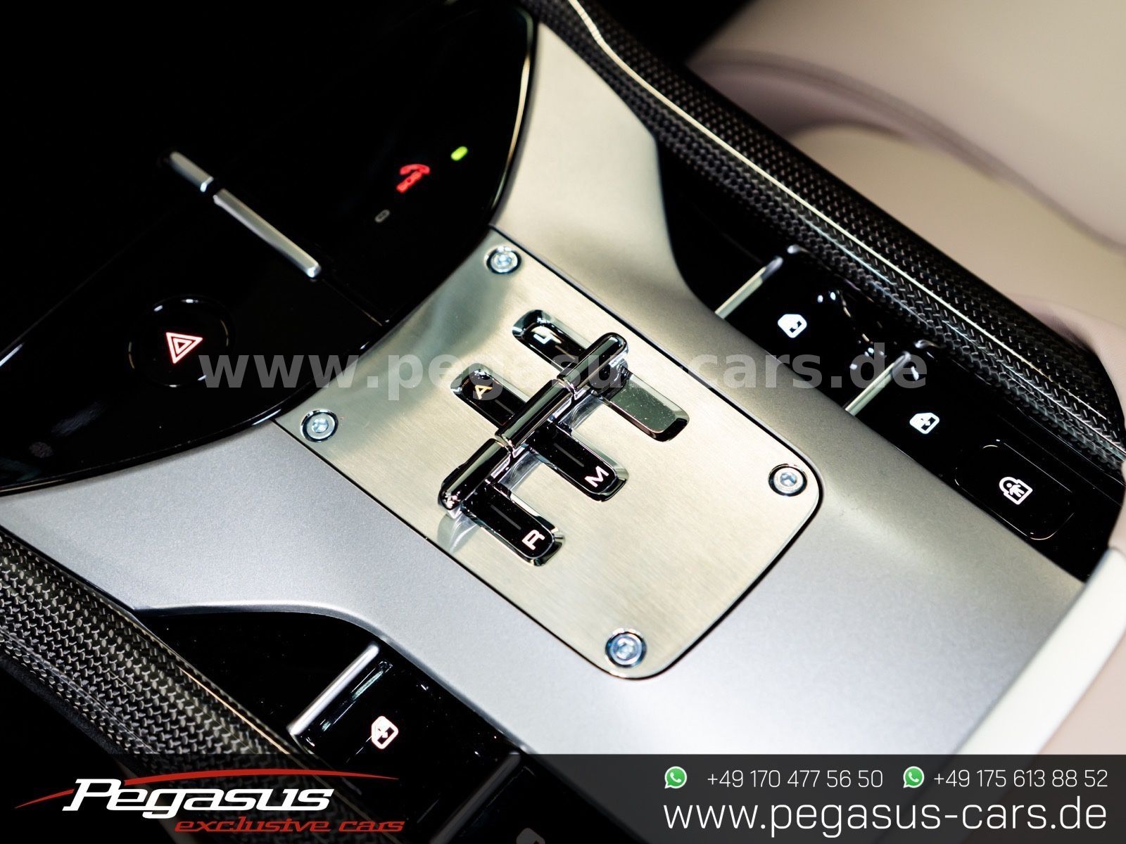 FERRARI Purosangue - 42