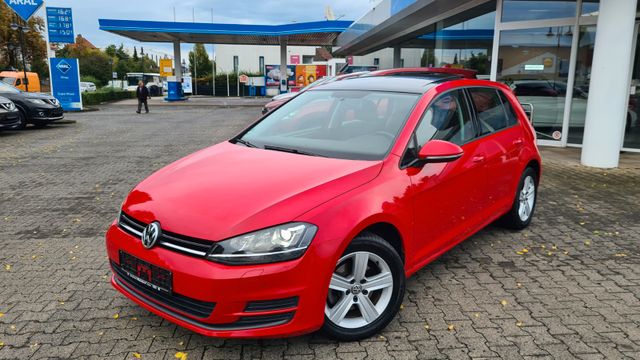 Volkswagen GolfVII Lim.TDI-KLIMA+PANORAMA+XENON+PDC+AHK+1HD